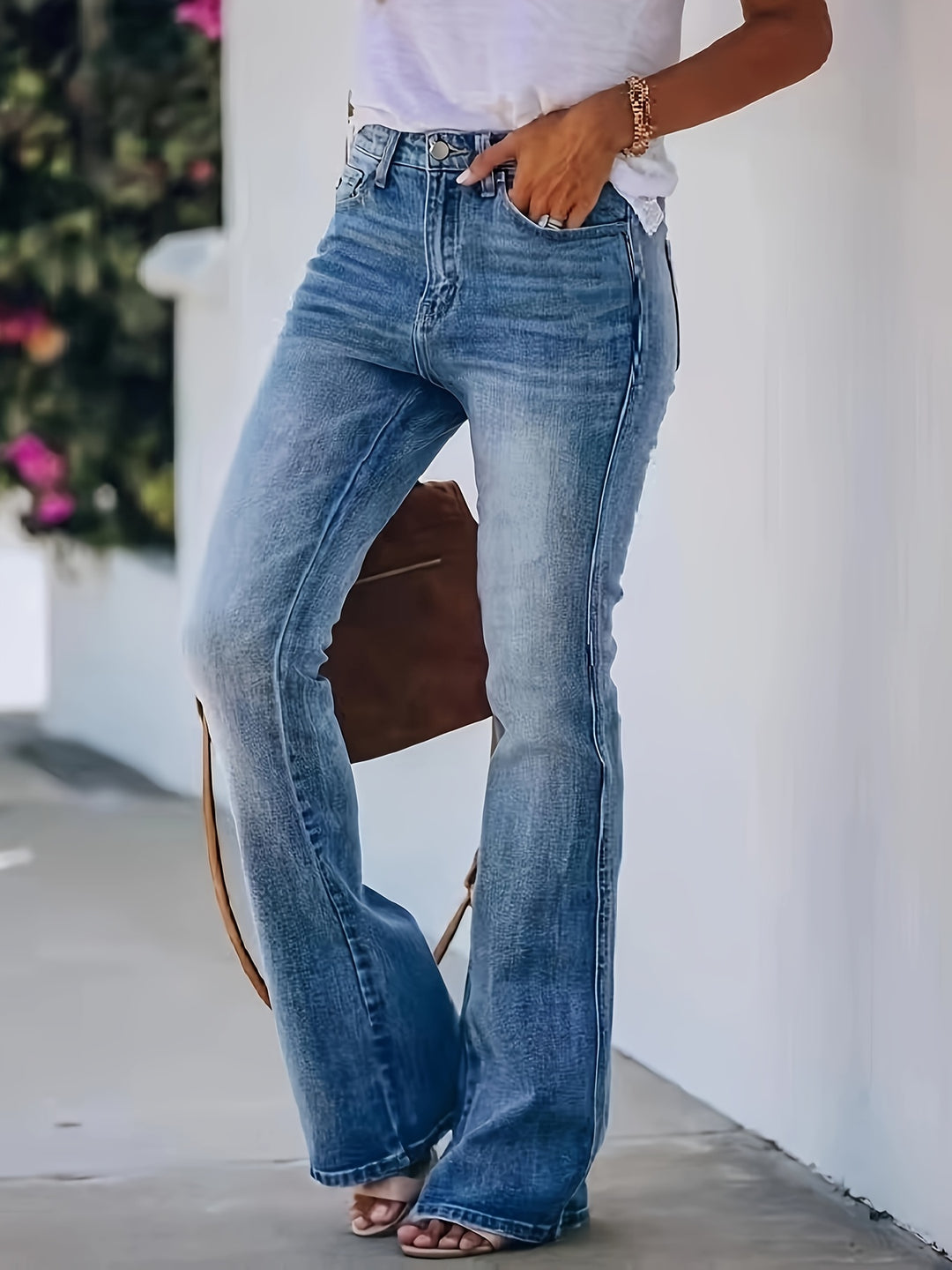 ESTELLE™ - Classic Mid-Rise Flare Jeans