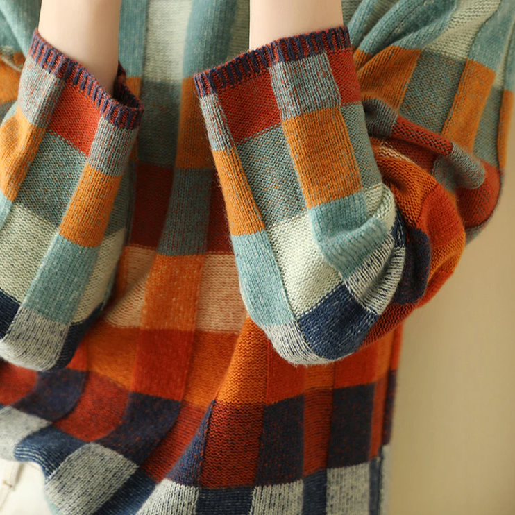 MIA™ - Retro-Inspired Plaid Sweater